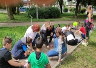 04.06.2021 г. Рисуване с цветни тебешири 04.06.2021 г. Рисуване с цветни тебешири