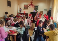 18.12.2023 г. Коледно детско утро с ученици от първи и втори клас на СУ 