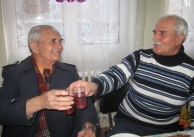 21.12.2011 г. Творците от литературния клуб празнуват Коледа 21.12.2011 г. Творците от литературния клуб празнуват Коледа